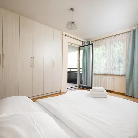 Apartment Urban Living By Bookinghost *